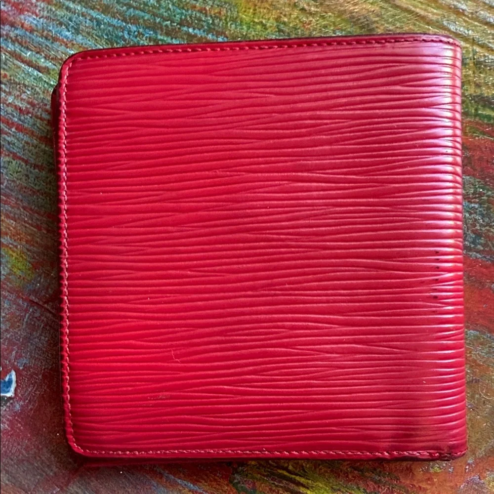 Louis Vuitton Scarlet Epi Leather Wallet Red LV Bi Fold Unisex Vintage